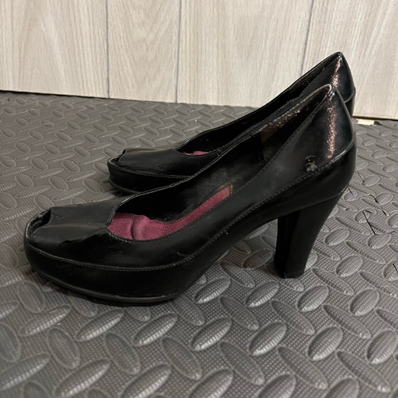 Black Peep Toe Heels - Picture 3 of 6